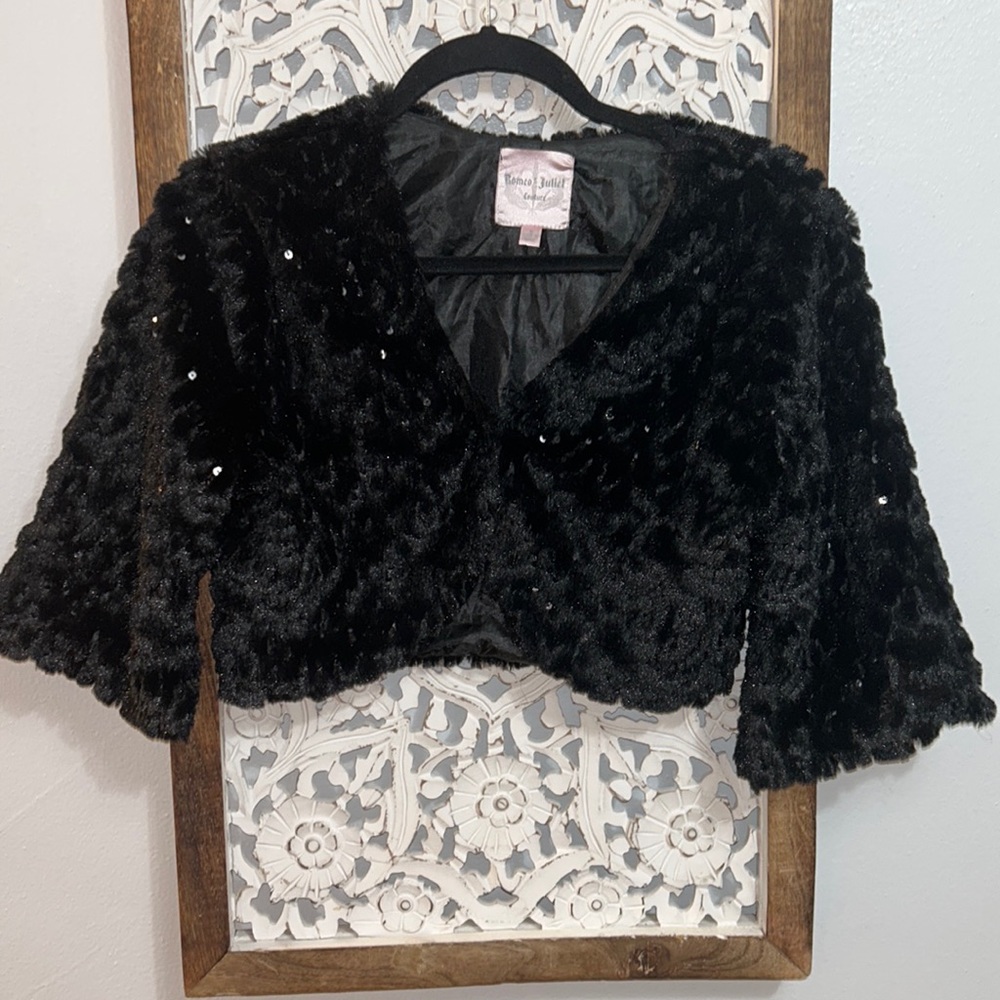 5/$20 Romeo & Juliet Couture Shaul